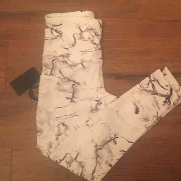 Pants - Marble look leggings